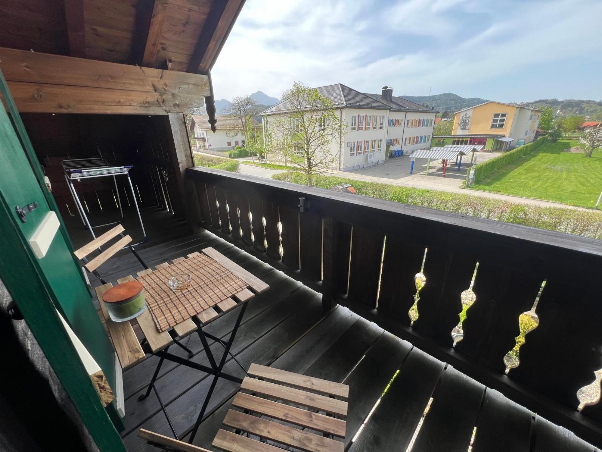 Gemuetliche Dachgeschosswohnung Mit Balkon Ainring Buitenkant foto
